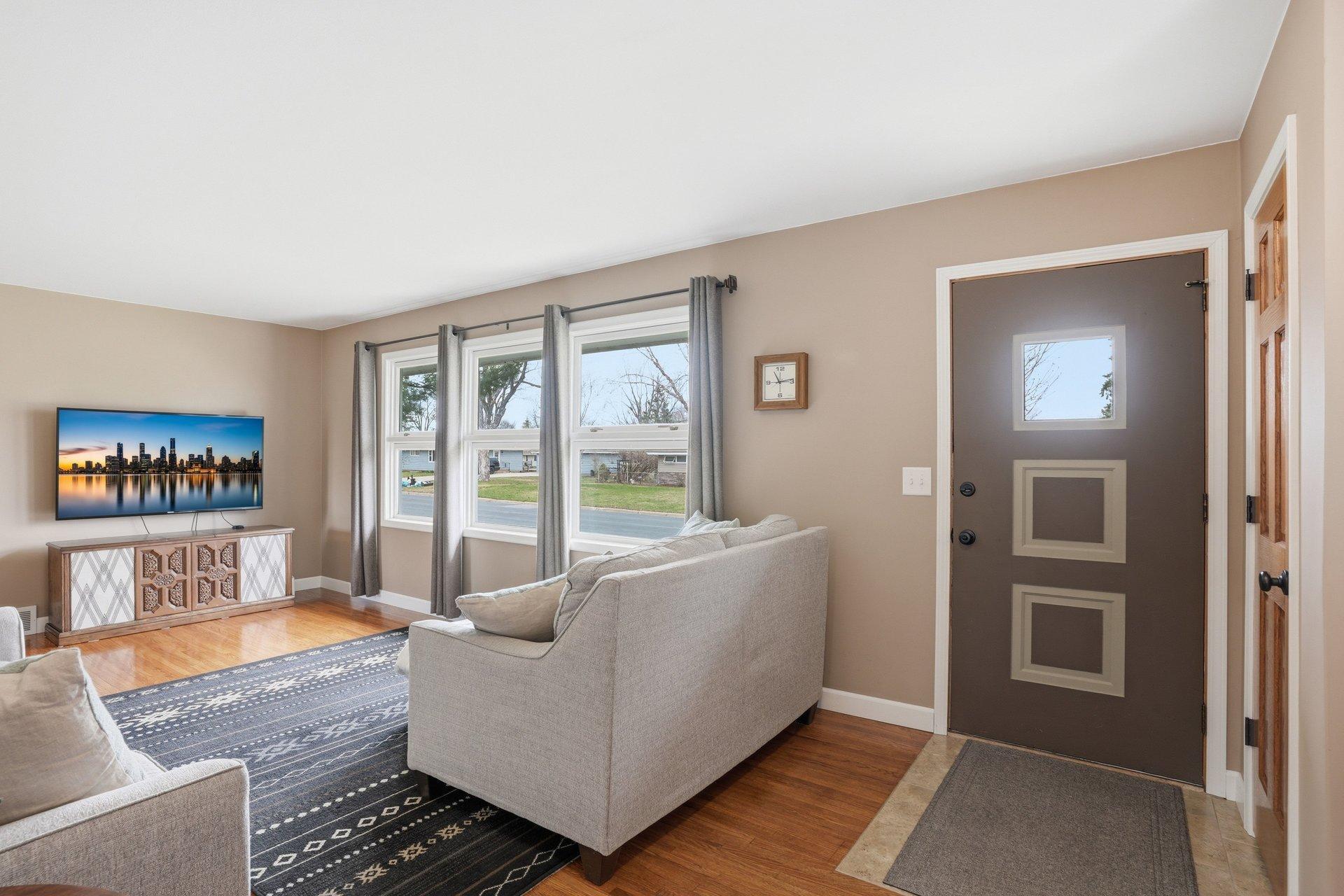 11016 Ewing Avenue S