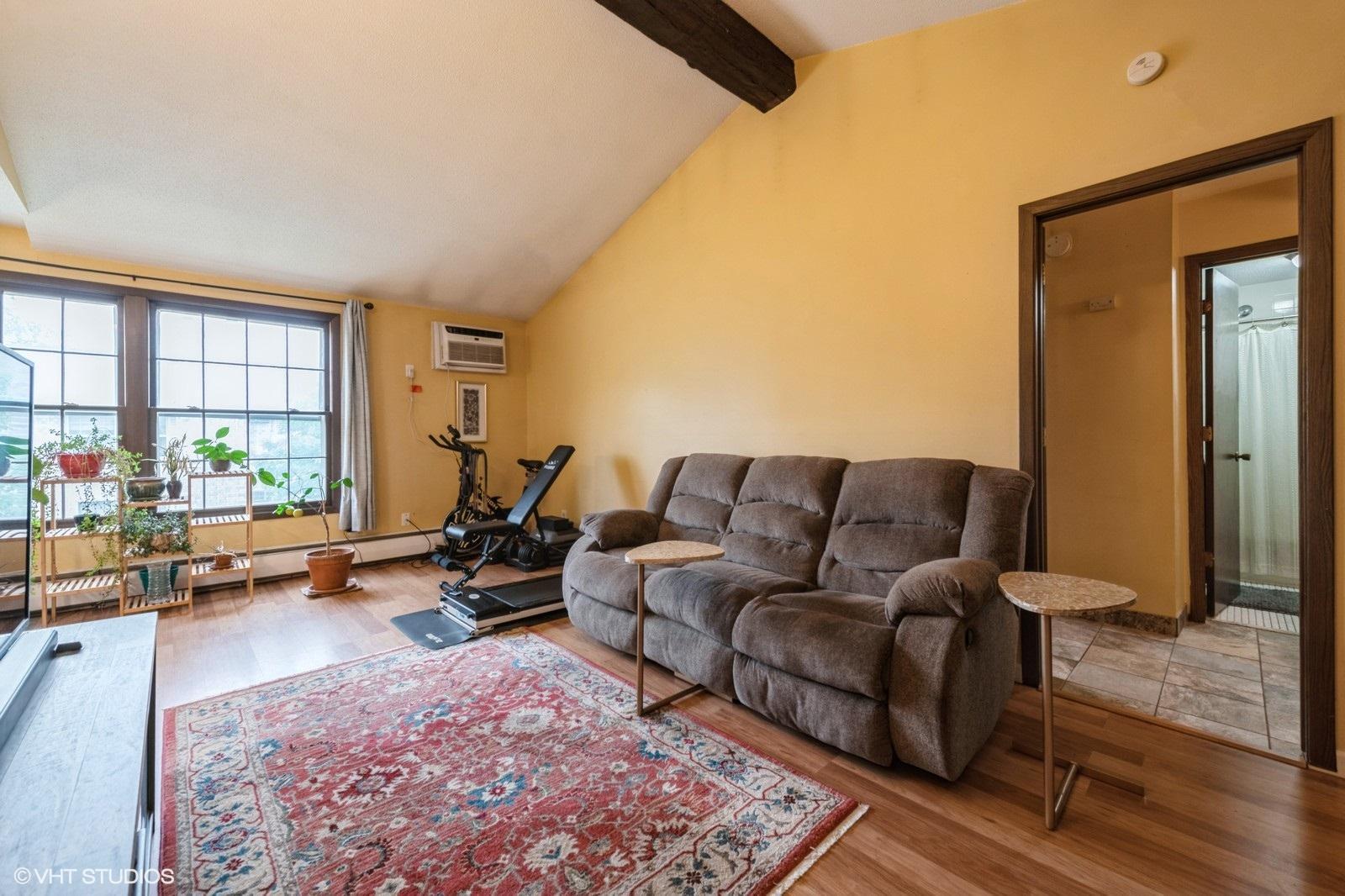 811 Smetana Road 8