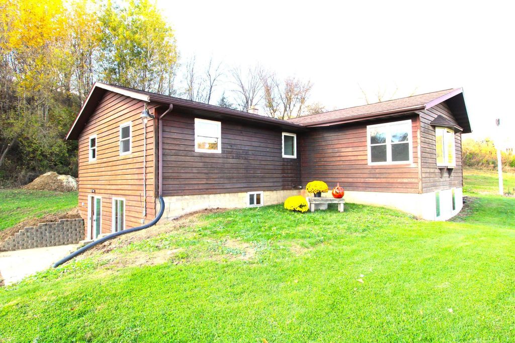 Photo of N21487 Glodowski Road, Arcadia, WI 54612 (MLS # 7009604)