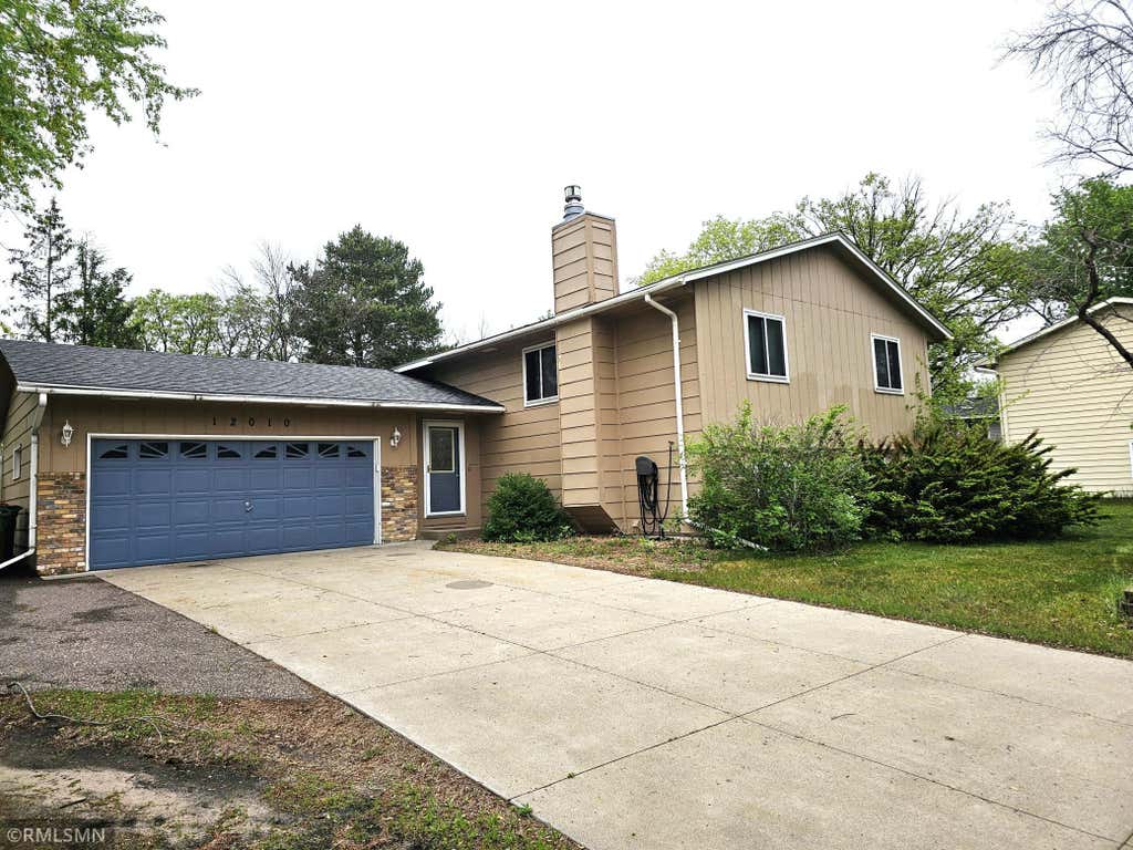 Photo of 12010 Ilex Street NW, Coon Rapids, MN 55448 (MLS # 7057302)