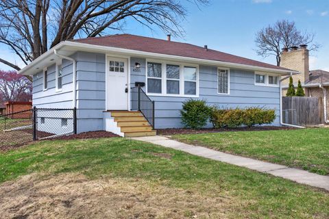 Photo of 4301 Penn Avenue N, Minneapolis, MN 55412 (MLS # 7055126)