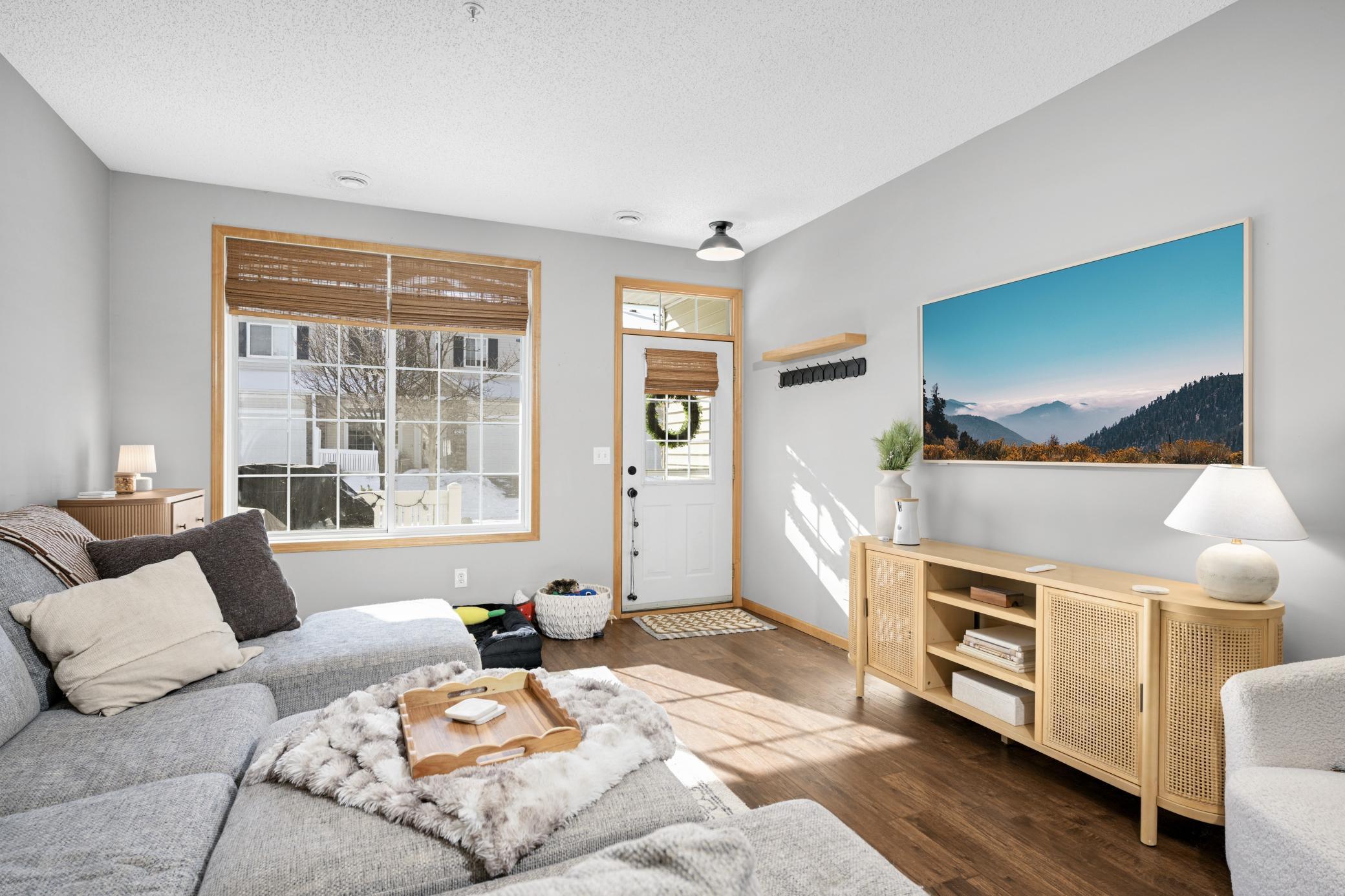 4811 Blaine Avenue 102