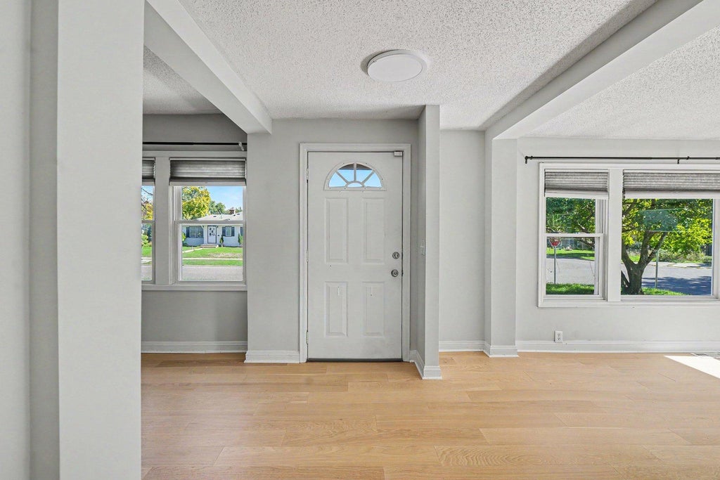 Photo of 4403 Zane Avenue N, Crystal, MN 55422 (MLS # 7153723)