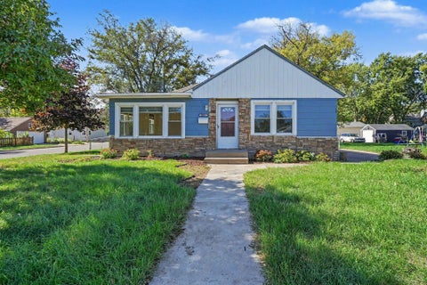 Photo of 4403 Zane Avenue N, Crystal, MN 55422 (MLS # 7153723)