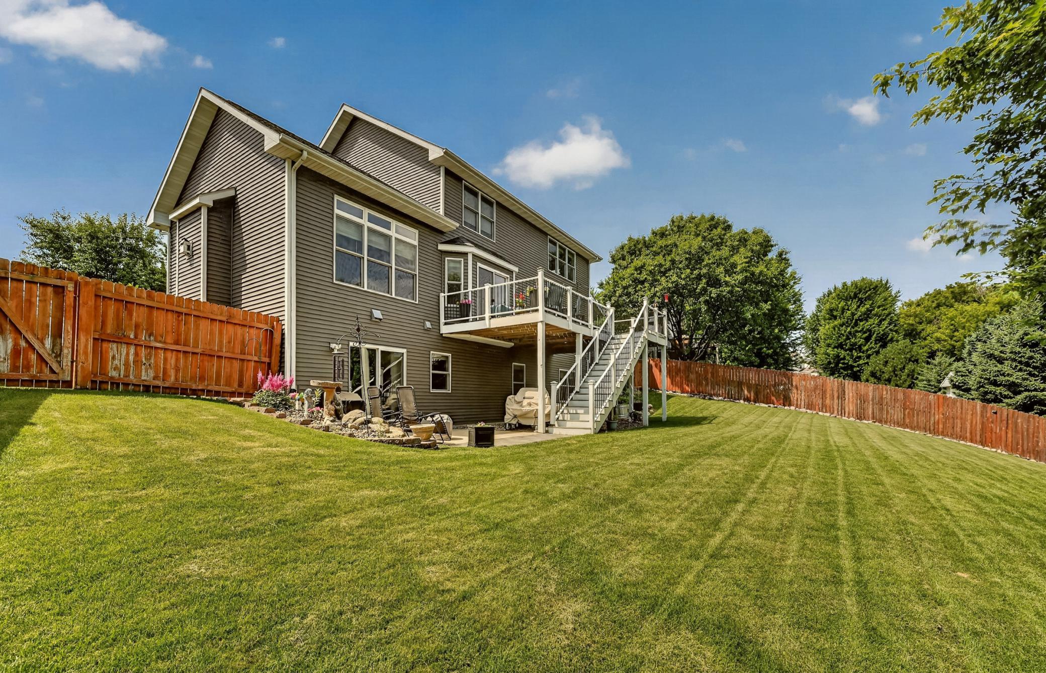 2721 Boulder Ridge Drive NW