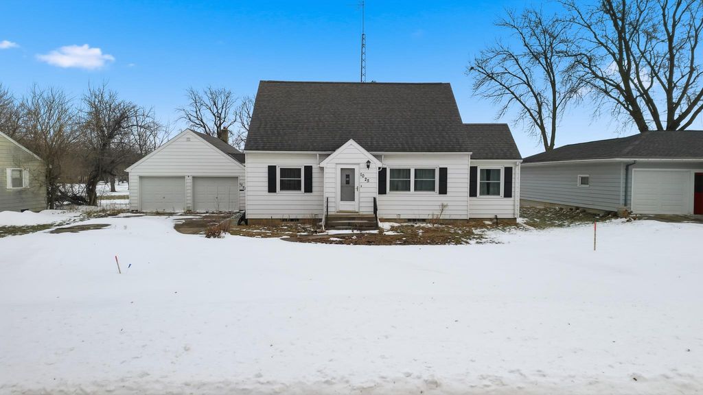 Photo of 1025 7th Street S, Saint James, MN 56081 (MLS # 7004260)