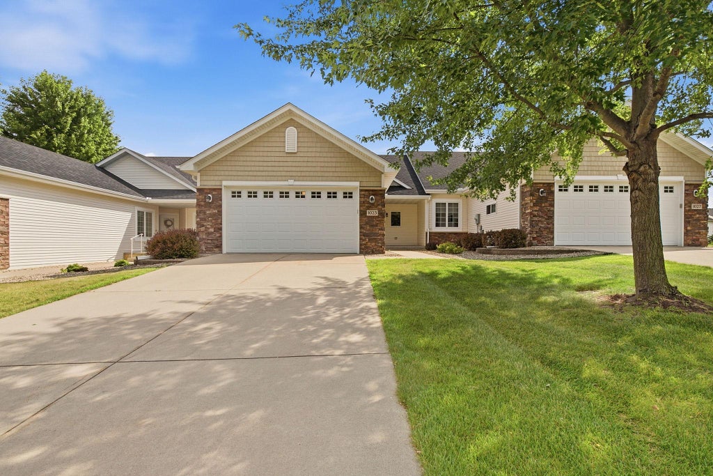 Photo of 1023 Woodland Drive, Hastings, MN 55033 (MLS # 7096859)