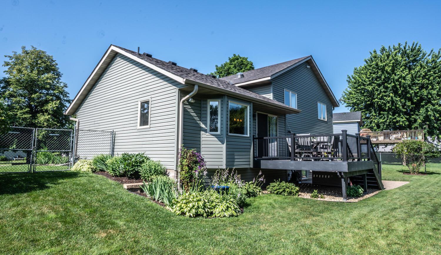 5991 193rd Street W