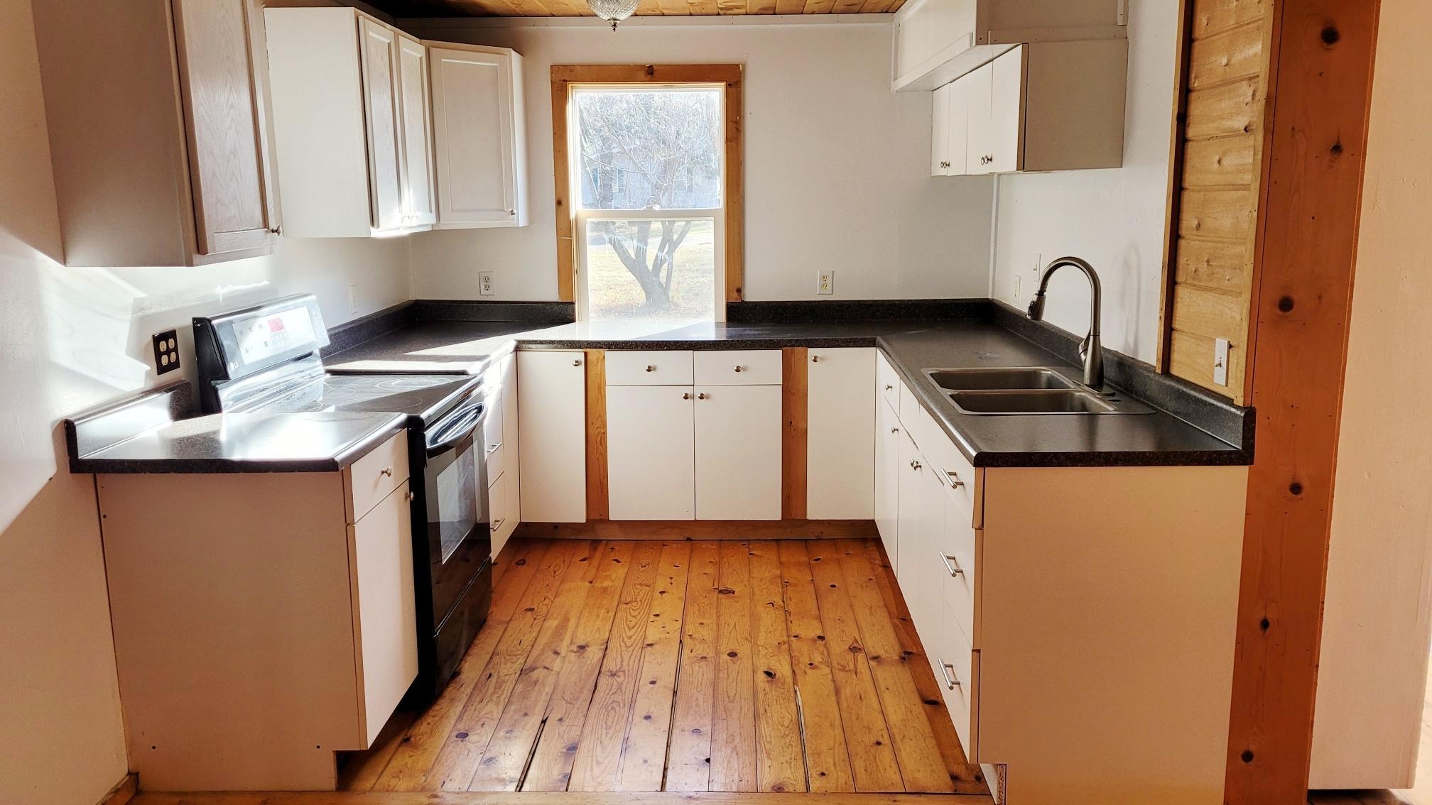 1041 Brook Park Trail SW