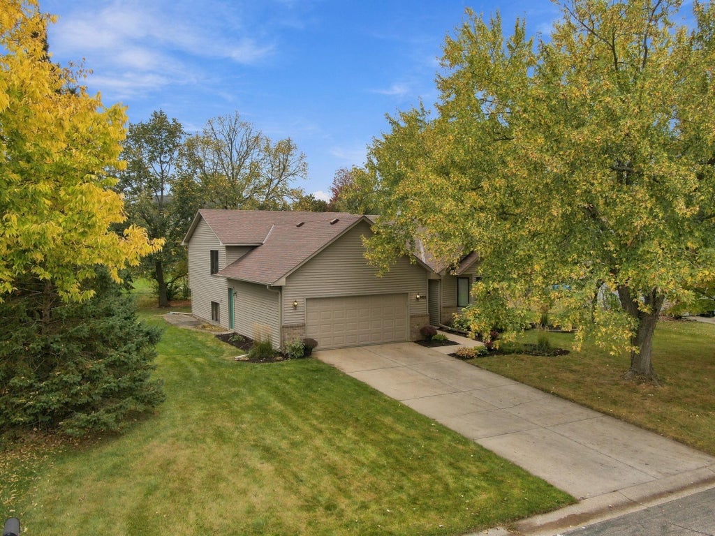 Photo of 602 Todd Avenue, Eagan, MN 55123 (MLS # 7132330)