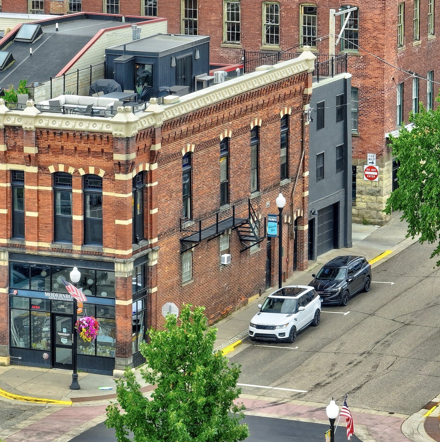 126 Main Street N