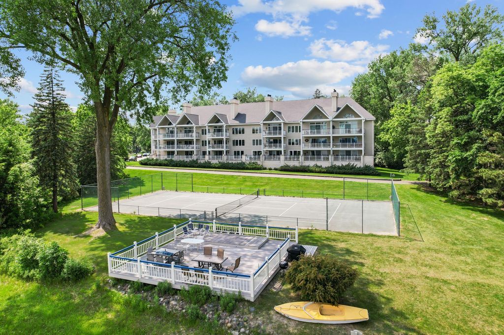 Photo of 5009 Lake Avenue #203, White Bear Lake, MN 55110 (MLS # 6822226)