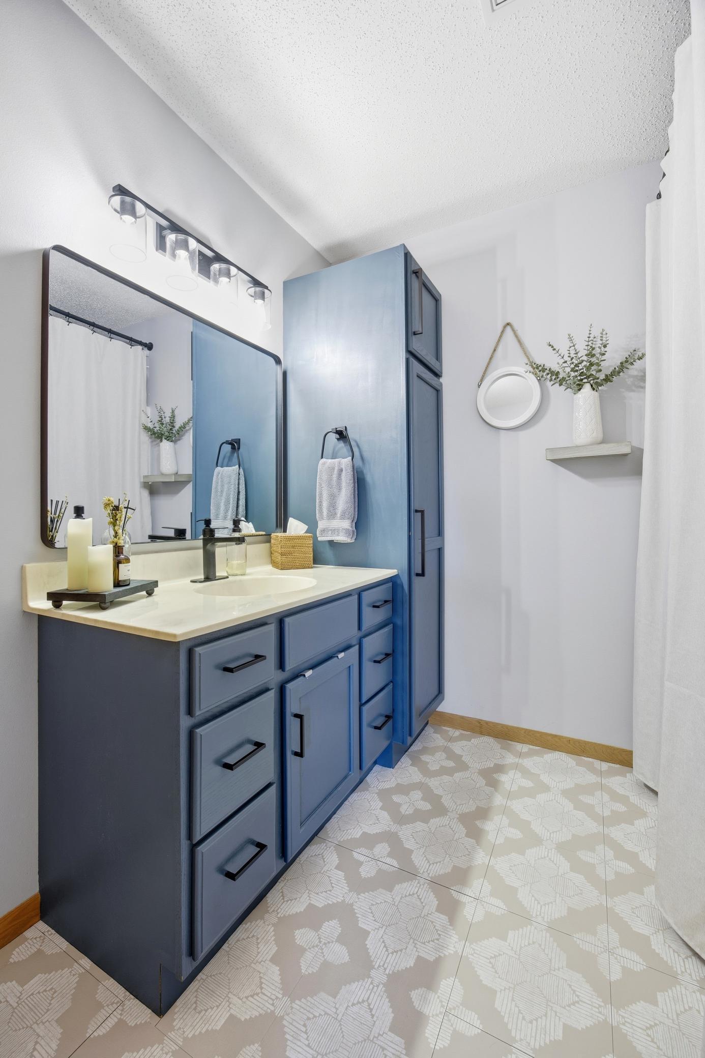 West Fargo, North Dakota 58078, United States, 3 Bedrooms Bedrooms, ,2 BathroomsBathrooms,Residential,Active,250146