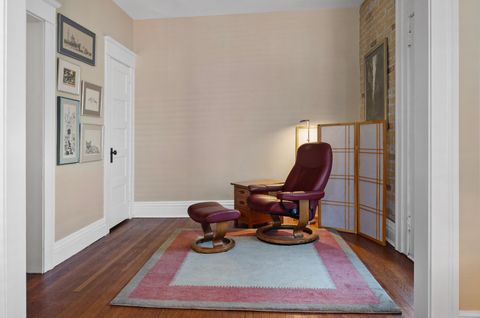 57 Avon Street S 31 Saint Paul MN 55105