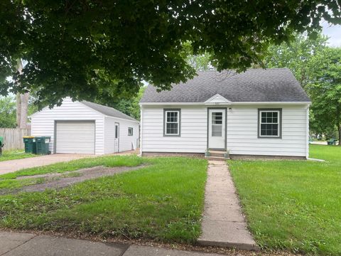 Photo of 327 N Gilman Avenue, Litchfield, MN 55355 (MLS # 7087661)