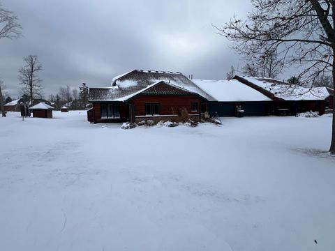 20459 Golf Crest Drive Harris Twp MN 55744