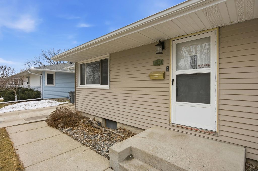 Photo of 1621 17th Street S, Moorhead, MN 56560 (MLS # 7034938)
