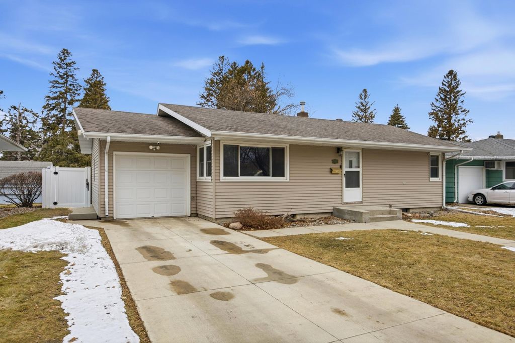 Photo of 1621 17th Street S, Moorhead, MN 56560 (MLS # 7034938)