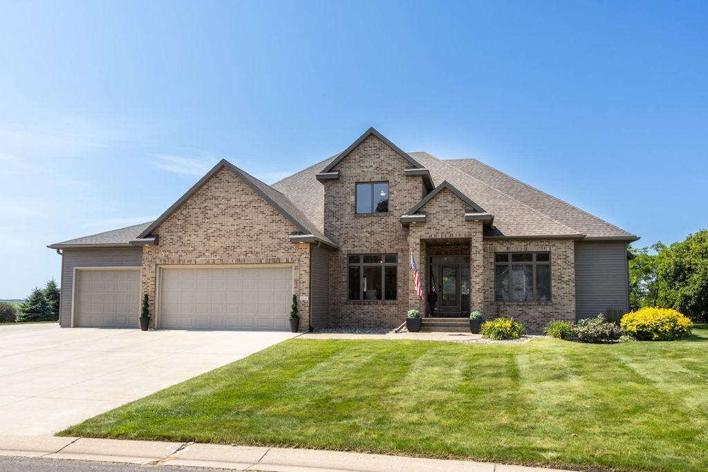 Photo of 1046 Bush Court SW, Eyota, MN 55934 (MLS # 7032253)