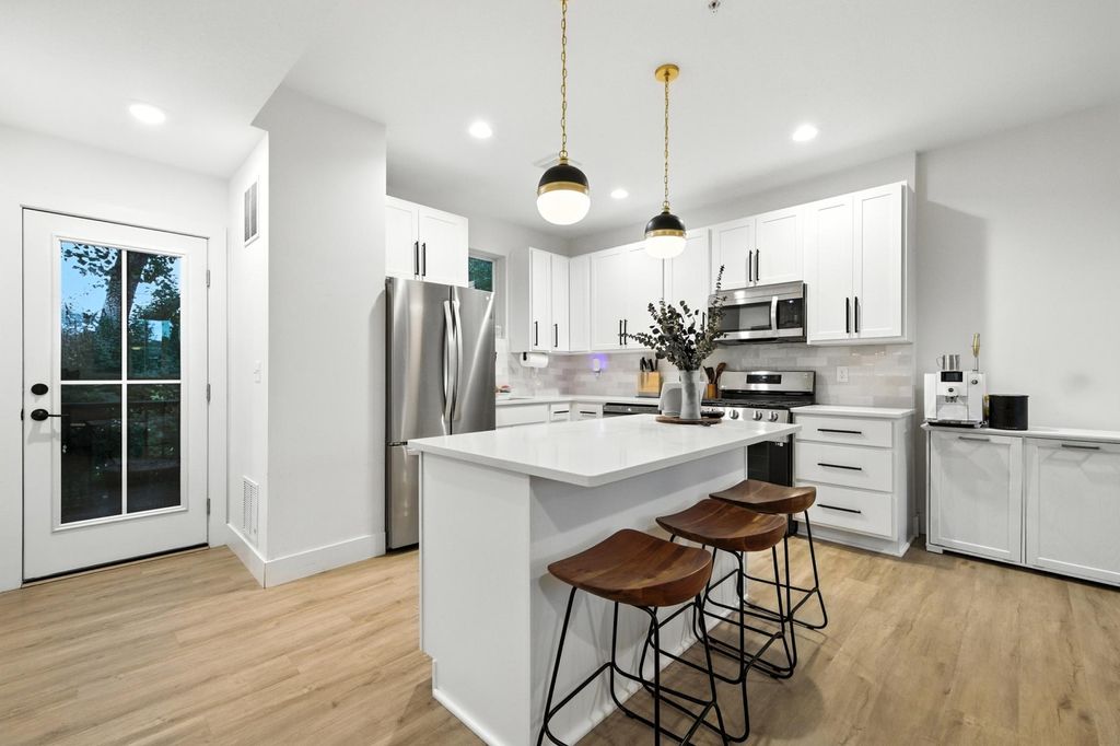 Photo of 4165 Old Sibley Highway, Eagan, MN 55122 (MLS # 6825303)