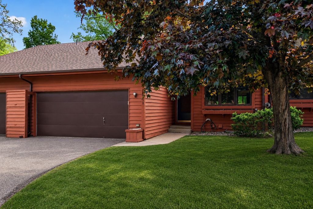 Photo of 10779 53rd Avenue N, Plymouth, MN 55442 (MLS # 7081173)