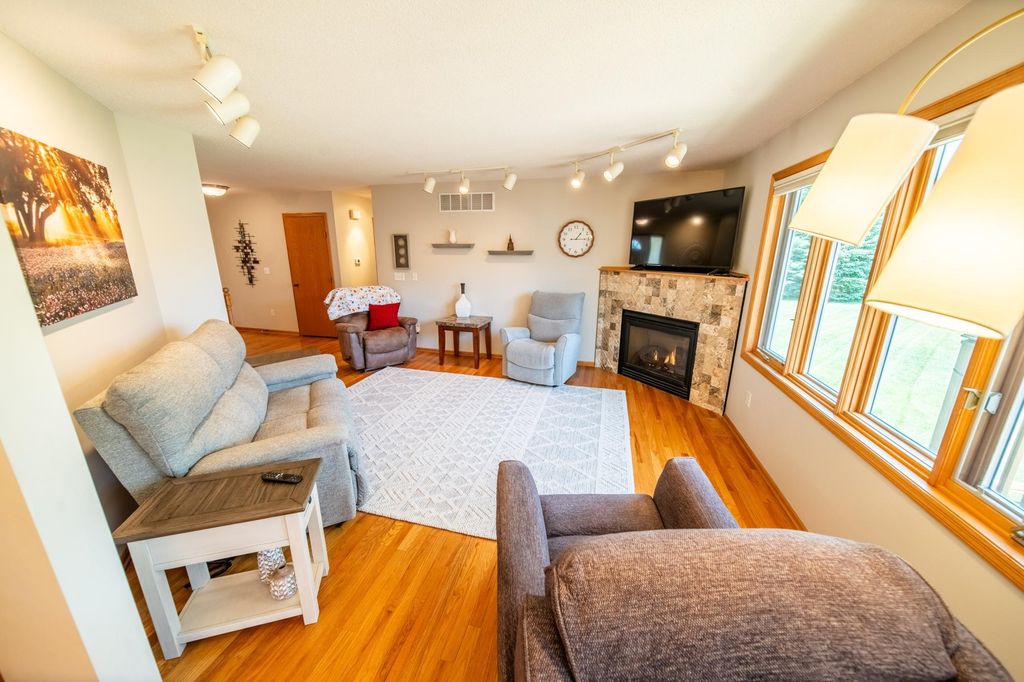 Photo of 546 Lake Crest Lane NW, Rochester, MN 55901 (MLS # 7080867)