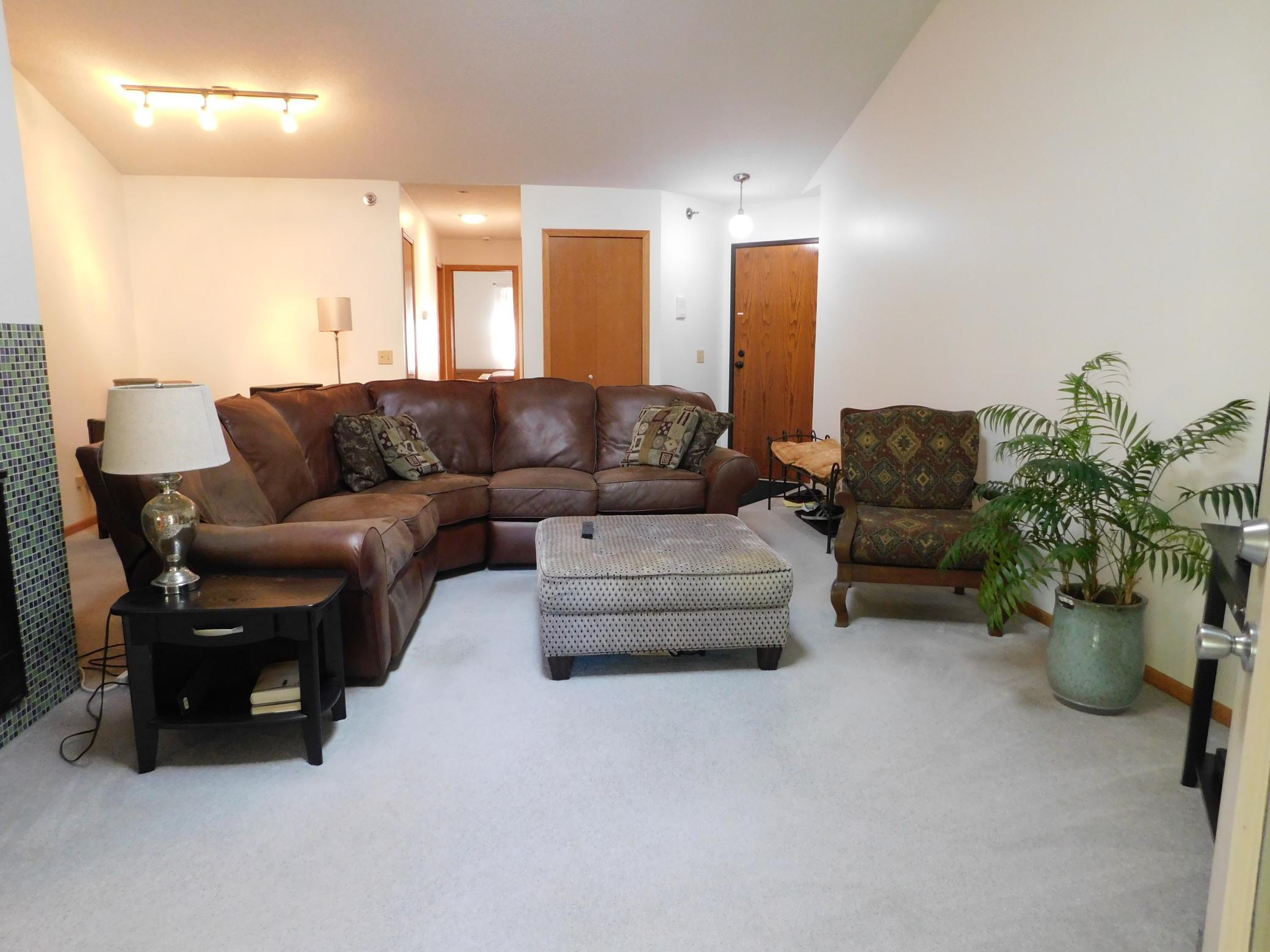 2527 Wilshire Court 8