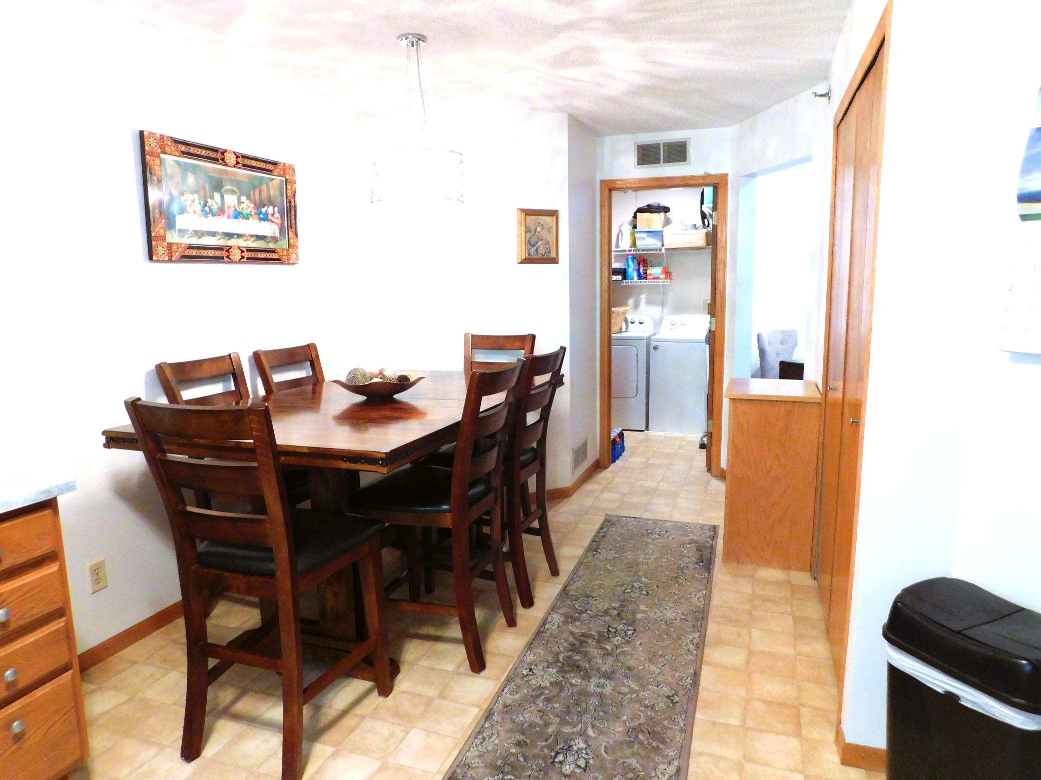 2527 Wilshire Court 8