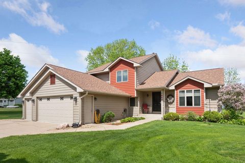 1665 Royal Oak Drive Chaska MN 55318