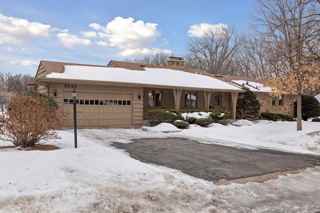 Photo of 8545 W 28th Street, Saint Louis Park, MN 55426 (MLS # 6826605)