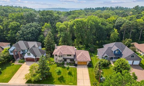 3693 Oak Creek Drive W Vadnais Heights MN 55127