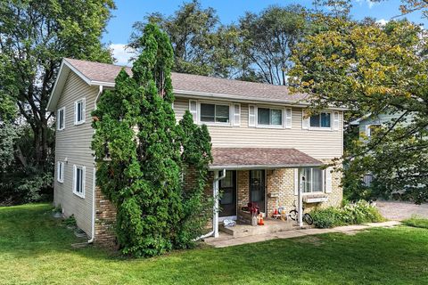 505 Shadyside Circle Hopkins MN 55343
