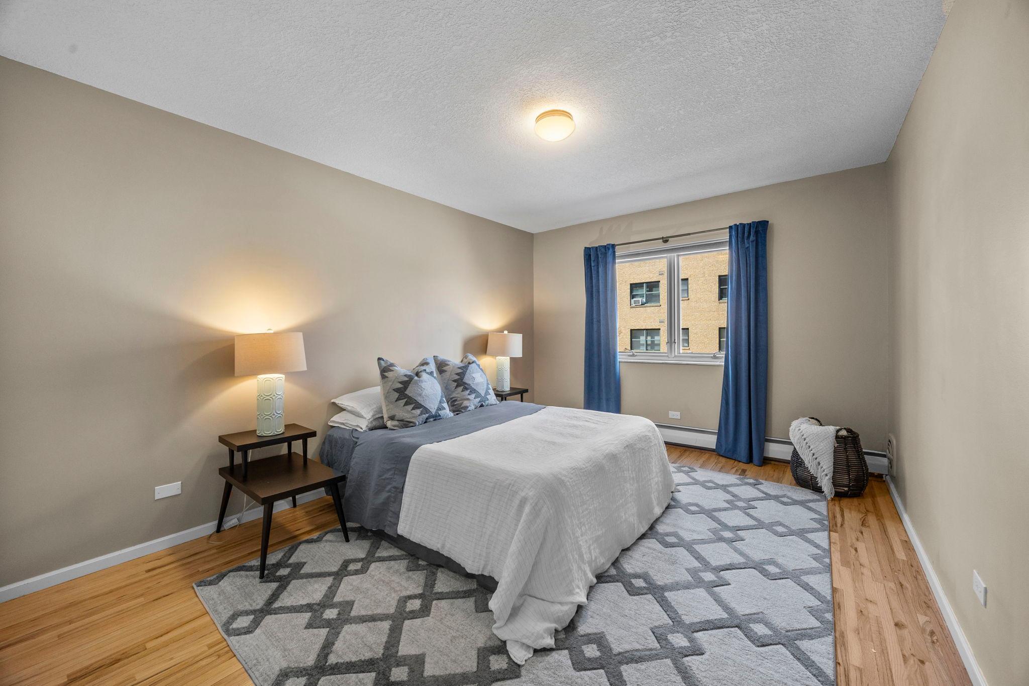 2928 Dean Parkway 3E