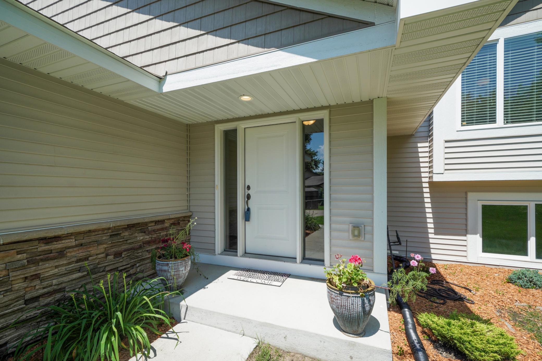 16989 W Side Drive