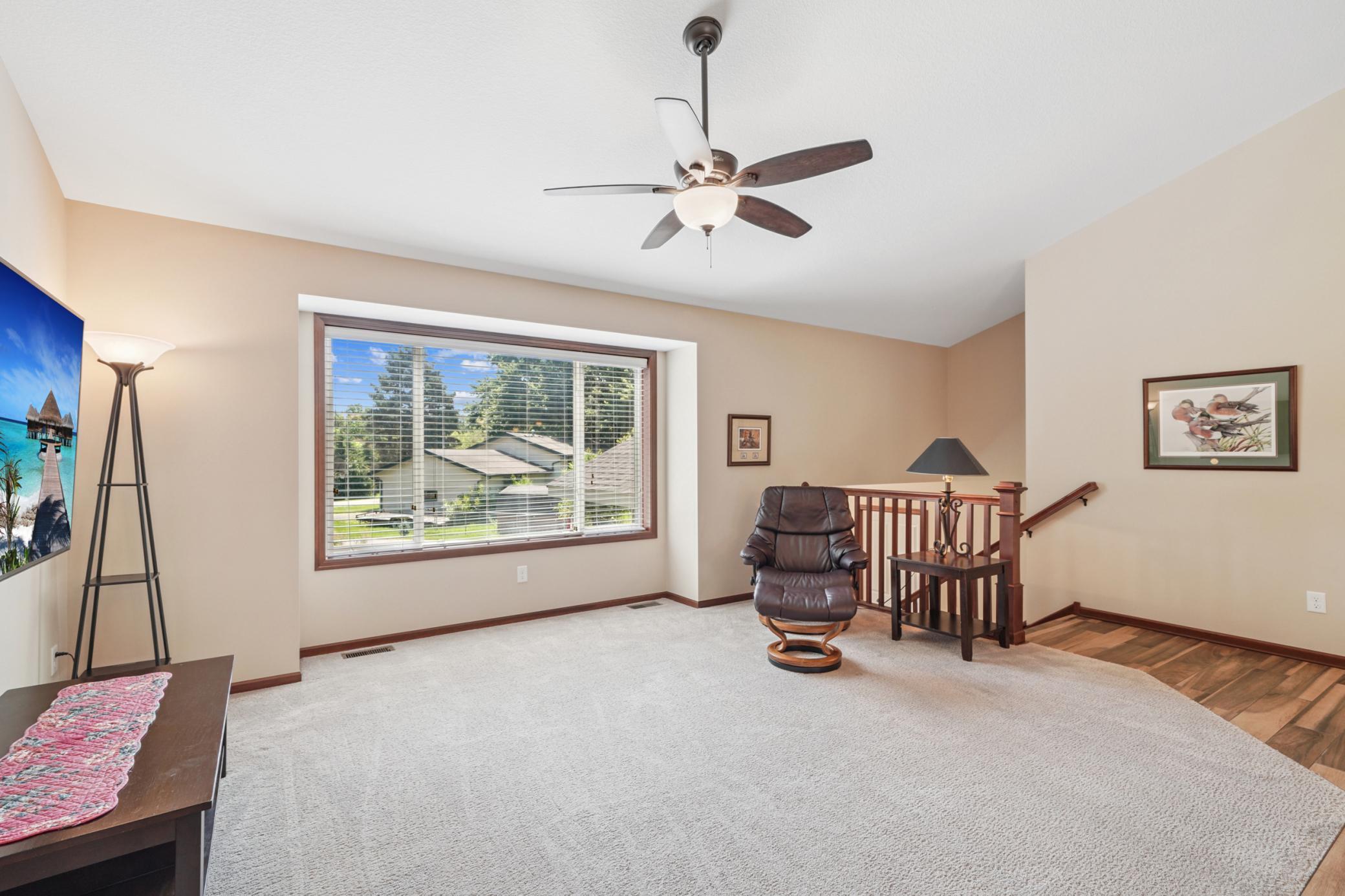16989 W Side Drive