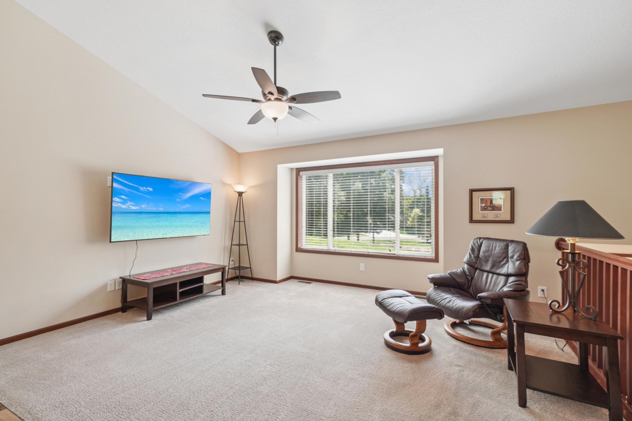 16989 W Side Drive