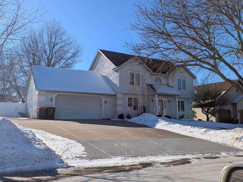 Photo of 7870 Jocelyn Avenue S, Cottage Grove, MN 55016 (MLS # 7012855)