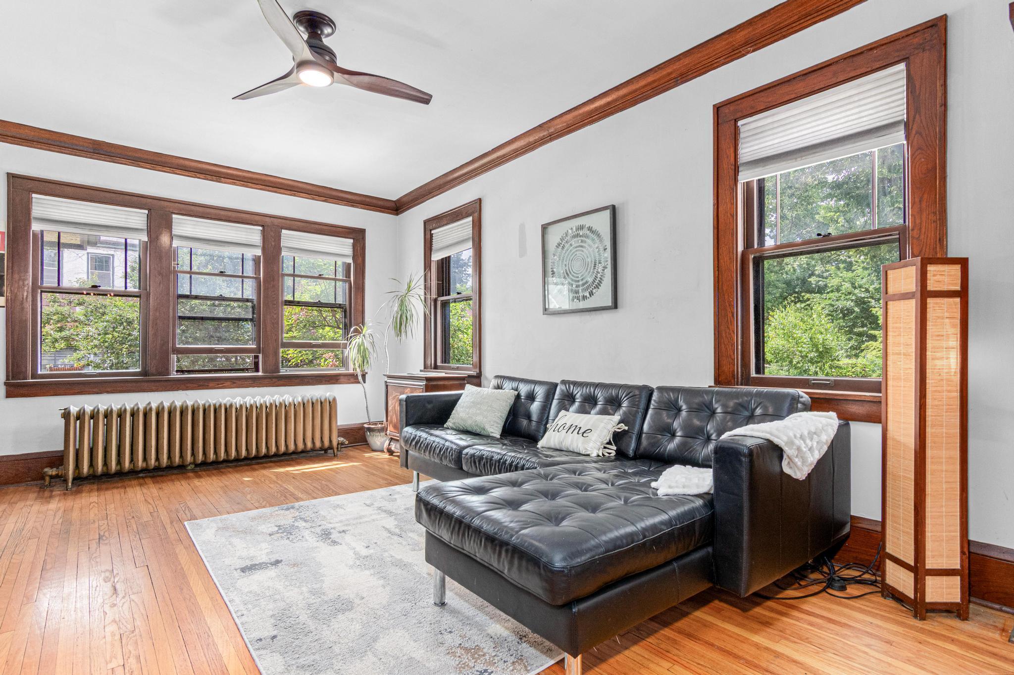 4101 Grand Avenue S 101