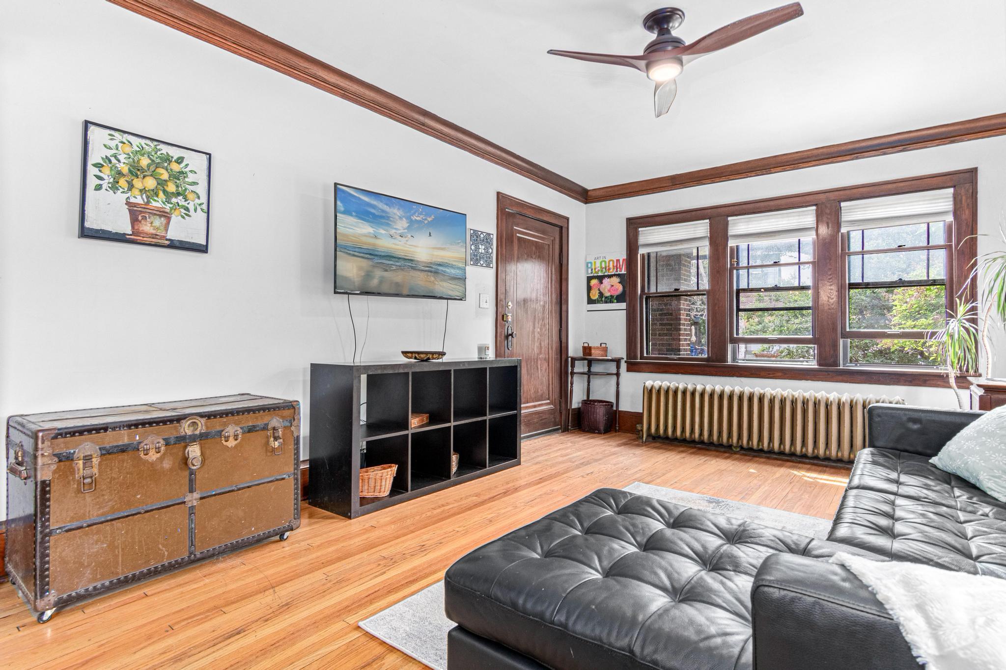 4101 Grand Avenue S 101