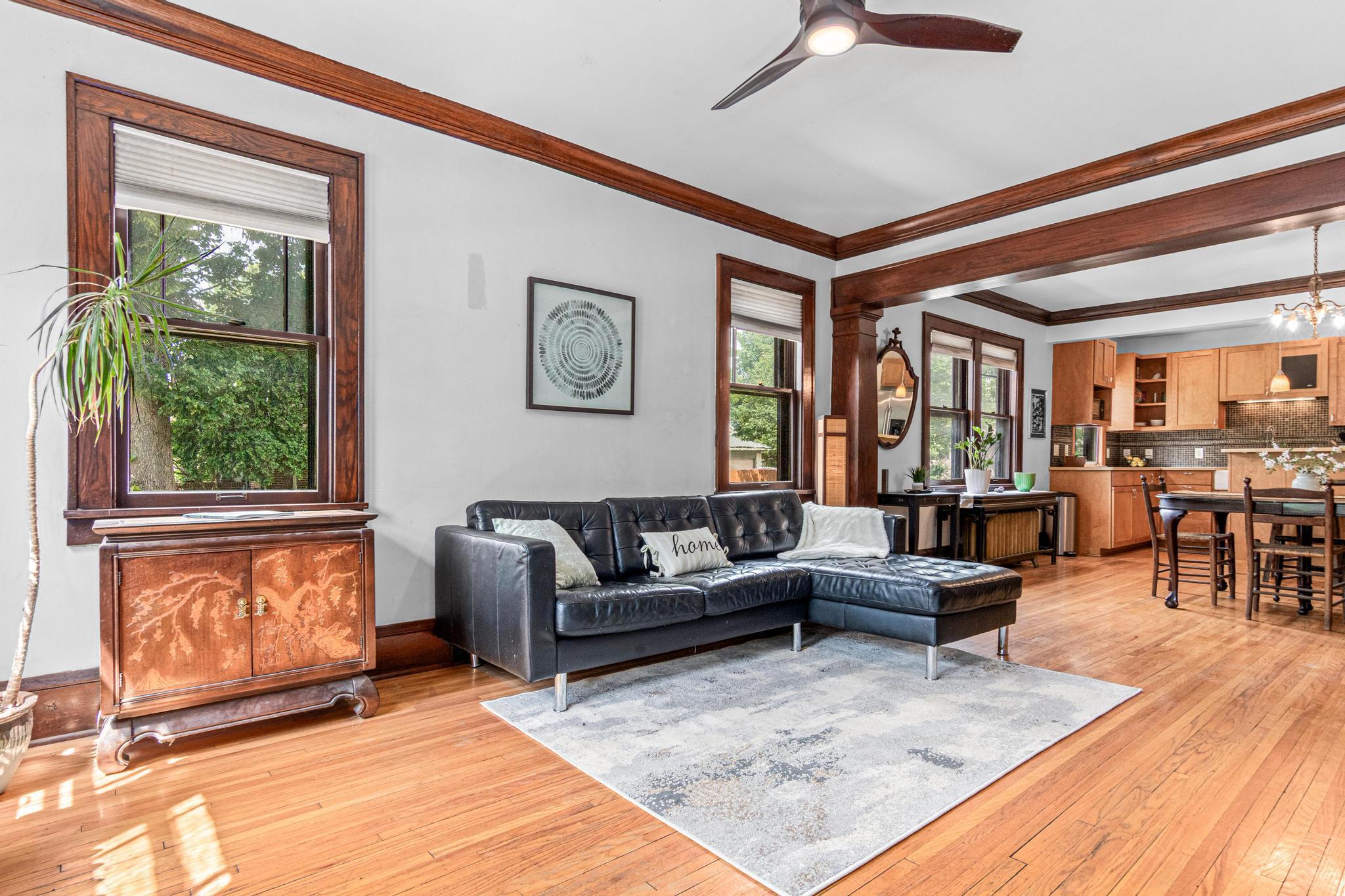 4101 Grand Avenue S 101