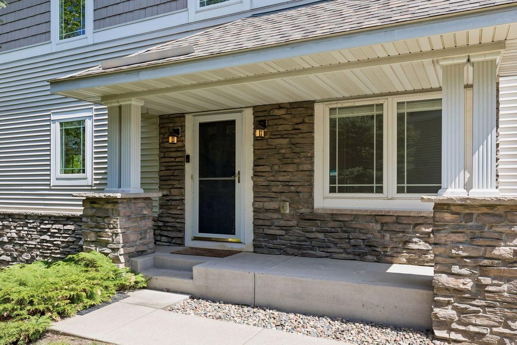 Photo of 6773 158th Street W, Apple Valley, MN 55124 (MLS # 6815977)