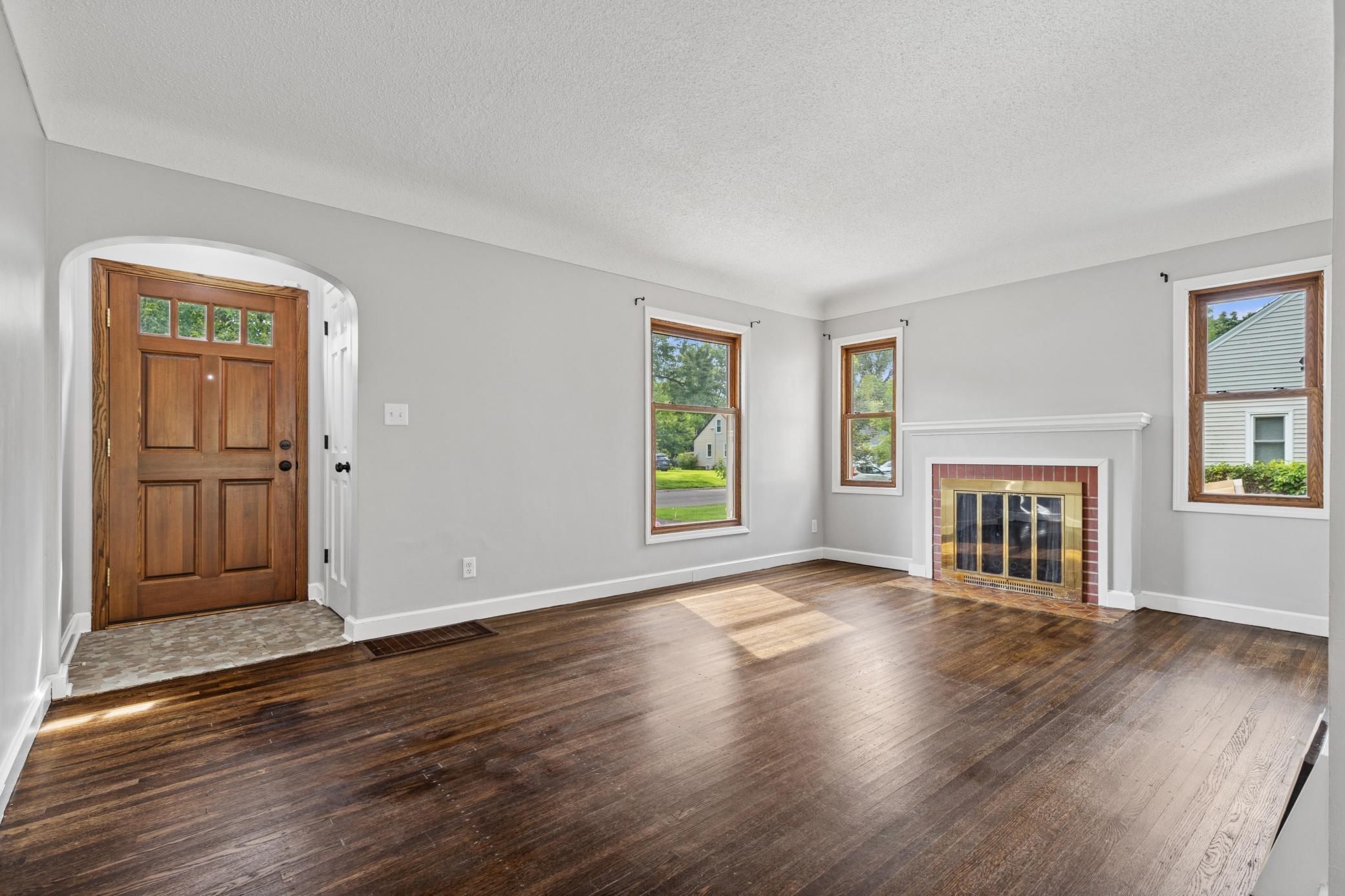 6300 Wentworth Avenue