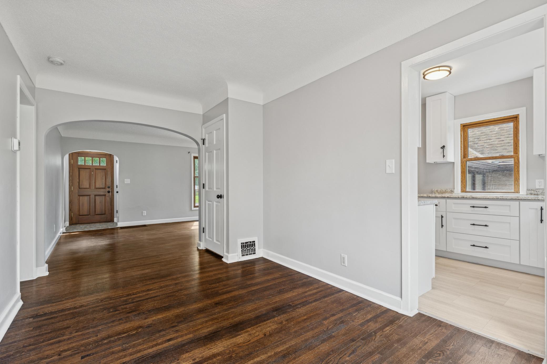 6300 Wentworth Avenue