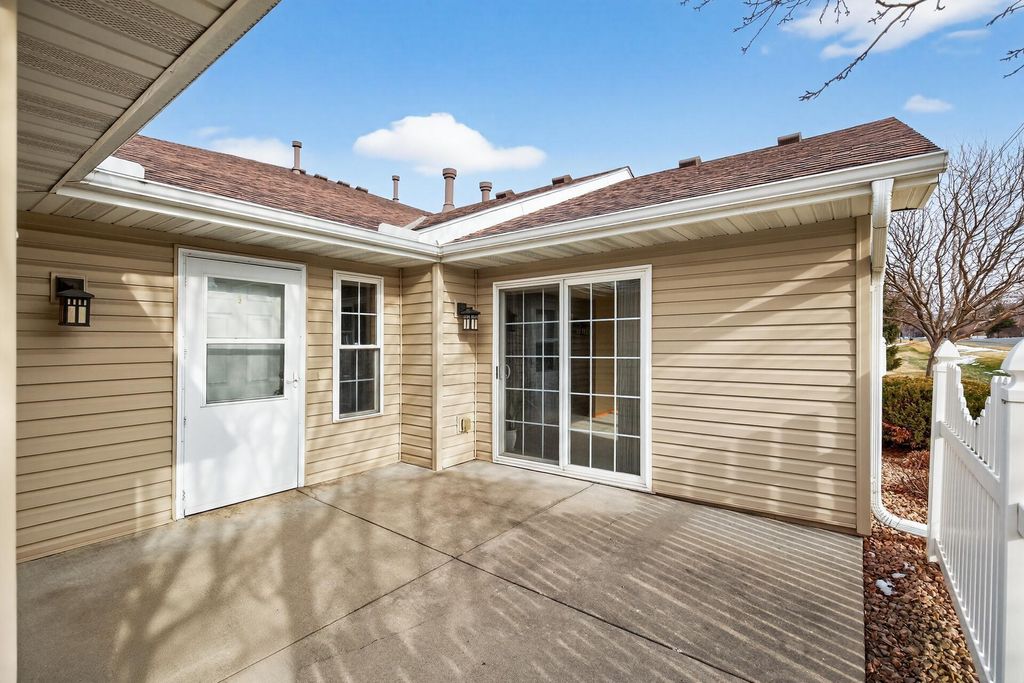 Photo of 830 Roundhouse Street, Shakopee, MN 55379 (MLS # 7024438)