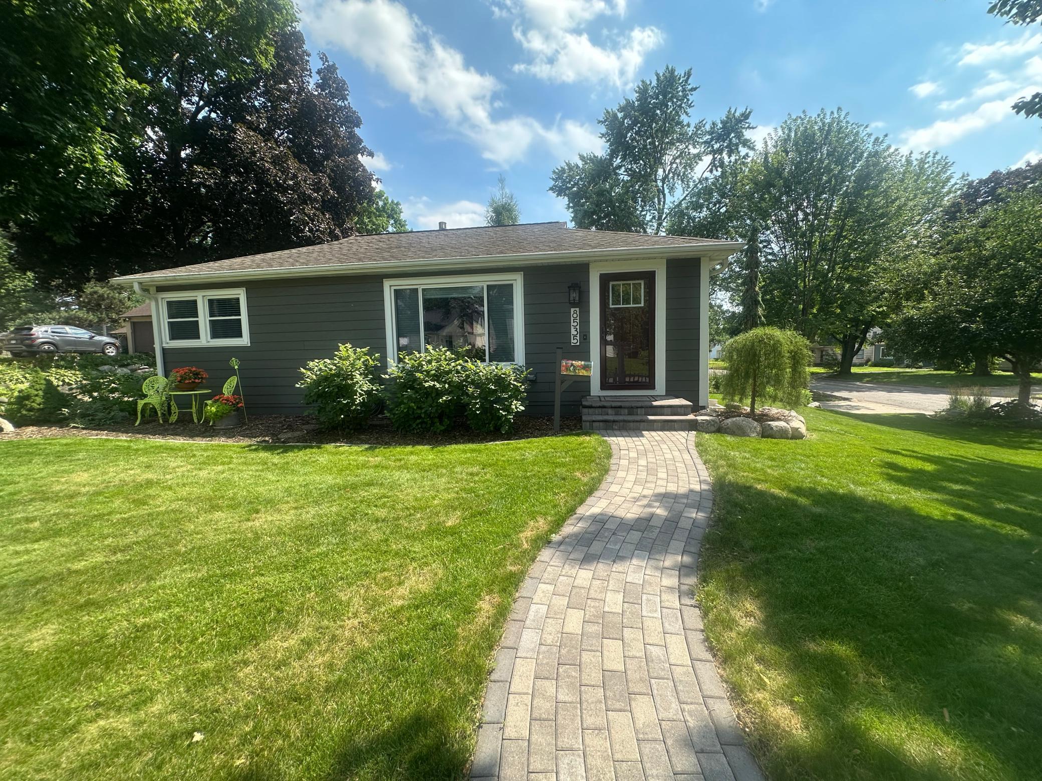 8535 W 35th Street