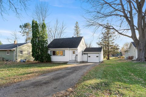 Photo of 76 Mcleod Avenue NE, Hutchinson, MN 55350 (MLS # 6817568)