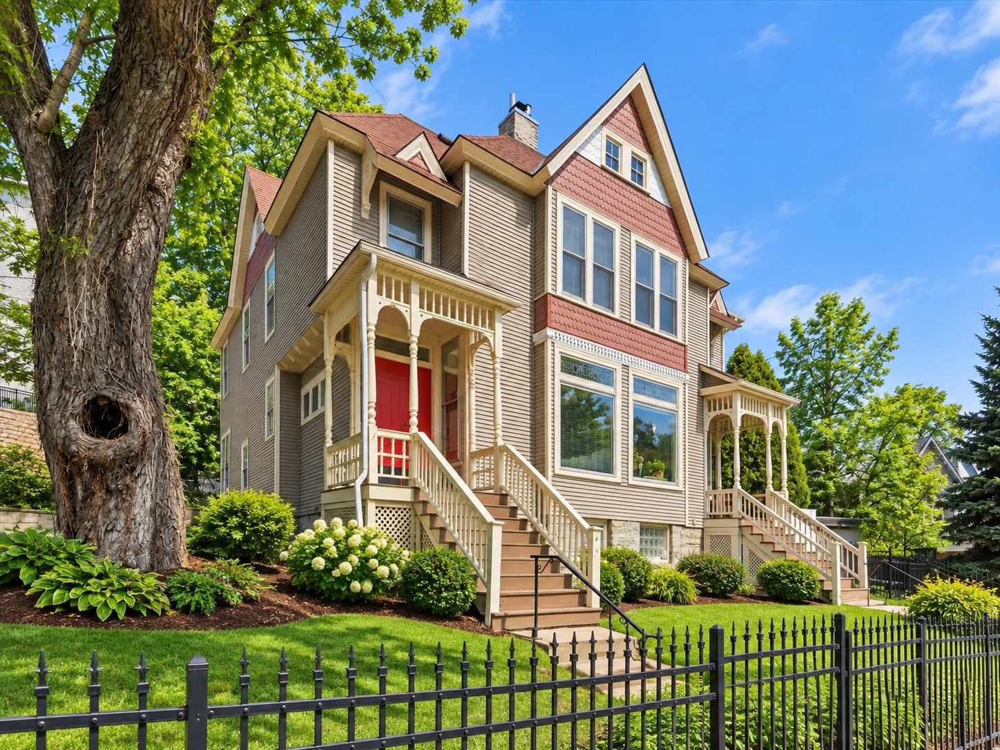 345 Grand Avenue