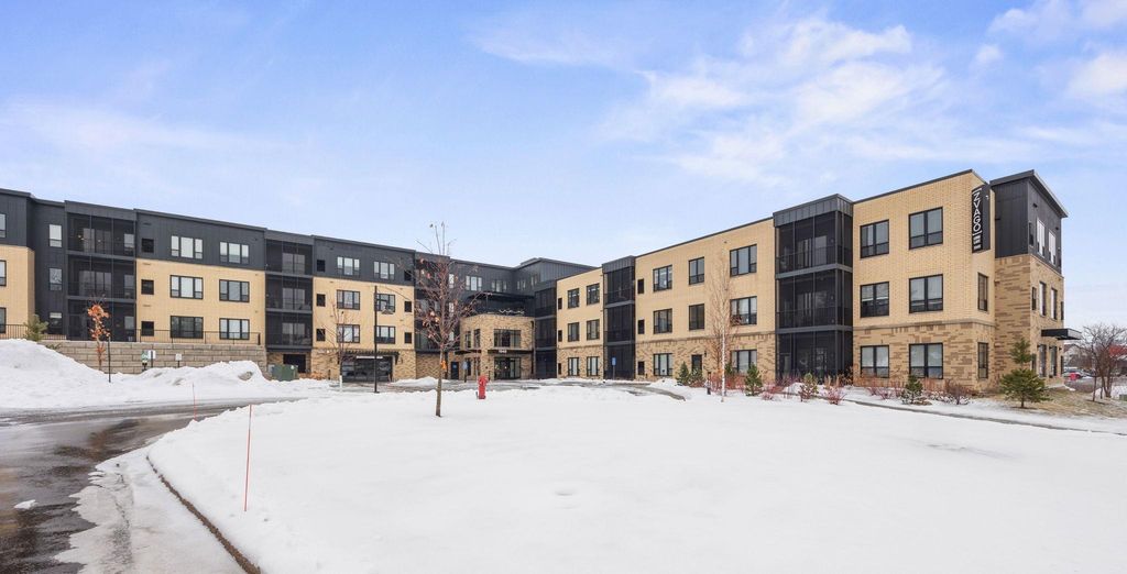 Photo of 1948 W Wayzata Boulevard #203, Long Lake, MN 55356 (MLS # 7006084)