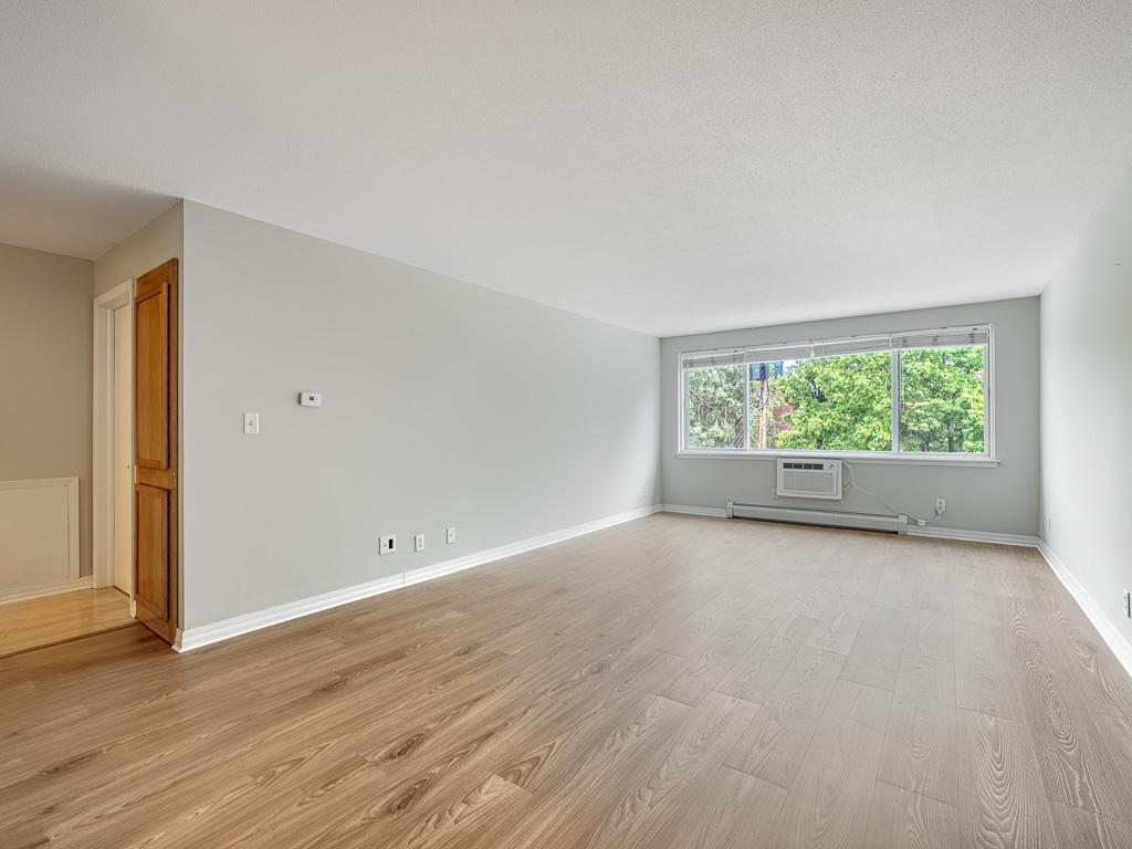 2700 W 44th Street 315