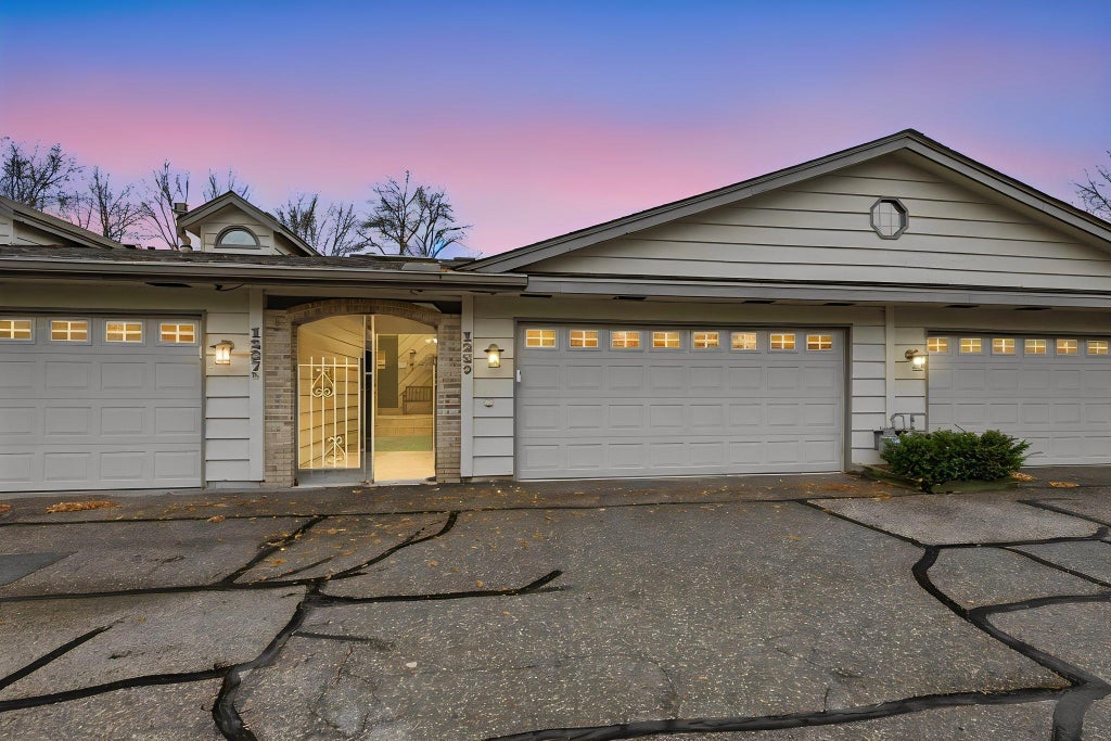 Photo of 1289 Black Oaks Court N, Plymouth, MN 55447 (MLS # 7166396)